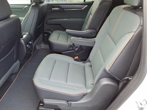 New 2026 GMC Acadia AT4 w/ Luxury Package image 5