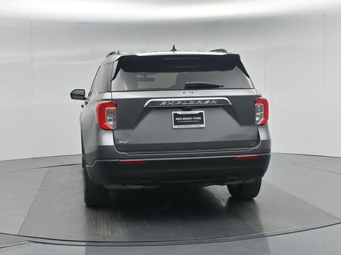 Used 2023 Ford Explorer XLT image 57