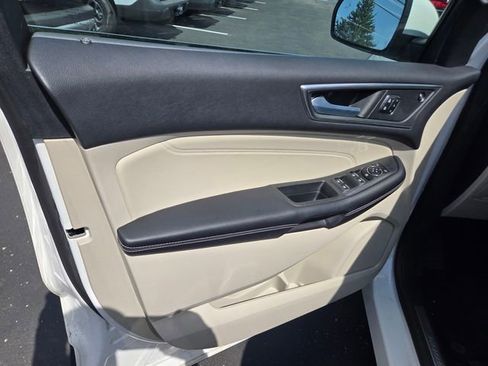 Used 2023 Ford Edge Titanium AWD/4WD image 36