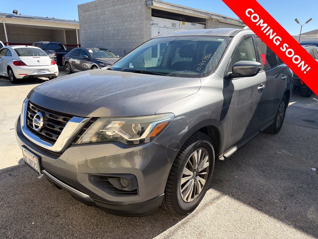 Used 2018 Nissan Pathfinder S FWD image 2