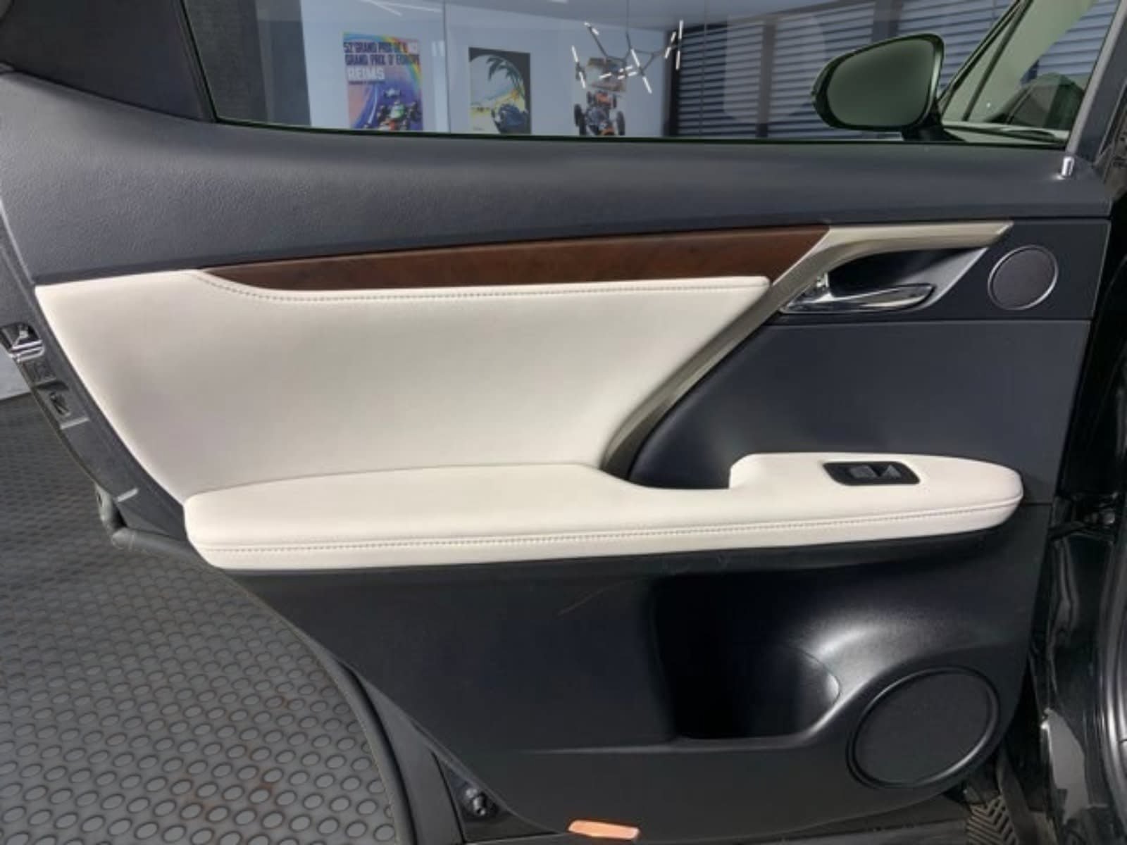 Used 2021 Lexus RX 350 FWD w/ Premium Package image 19