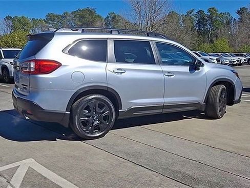 New 2025 Subaru Ascent Bronze Edition image 8