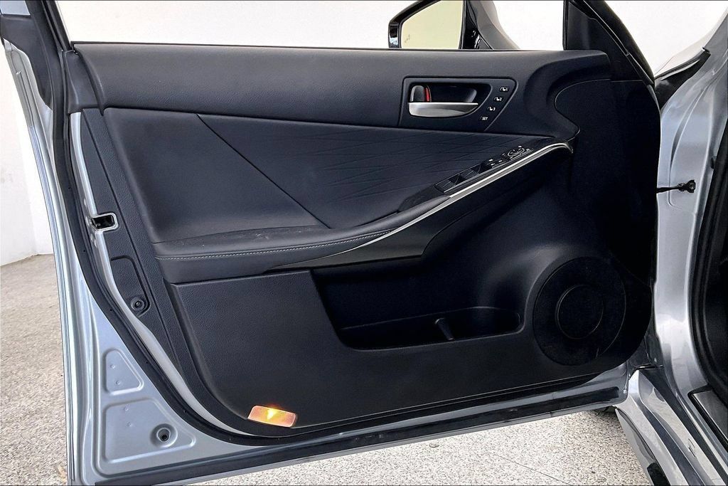 Used 2025 Lexus IS 500 w/ Accessory Package 2 RWD image 23