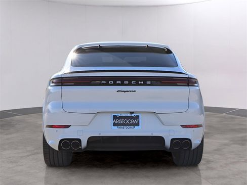 New 2026 Porsche Cayenne E-Hybrid Coupe image 7