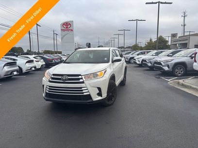 Used 2017 Toyota Highlander LE