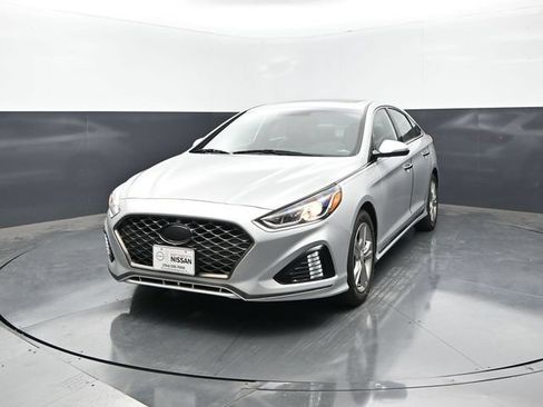 Used 2018 Hyundai Sonata Sport FWD image 4