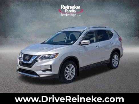 Used 2018 Nissan Rogue SV w/ Premium Package AWD/4WD image 1