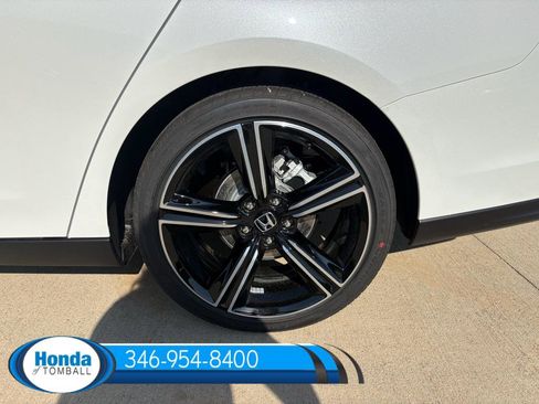 New 2026 Honda Accord Hybrid Sport-L image 17