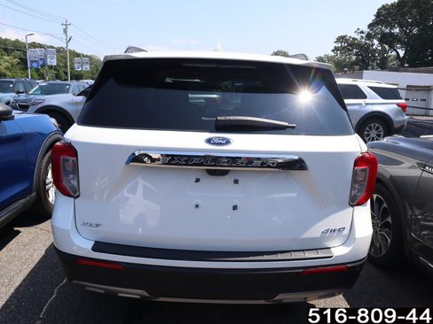 Used 2023 Ford Explorer XLT w/ Equipment Group 202A AWD/4WD image 5