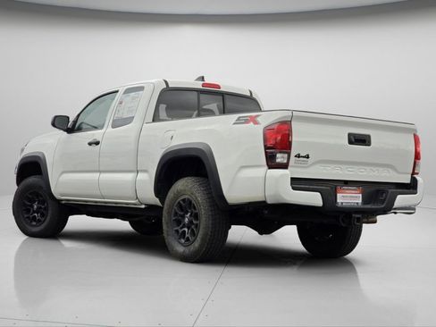 Used 2022 Toyota Tacoma SR image 21