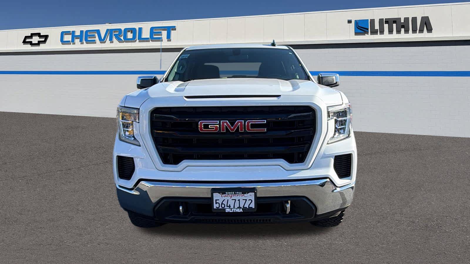 Used 2020 GMC Sierra 1500 SLE w/ SLE Value Package AWD/4WD image 2