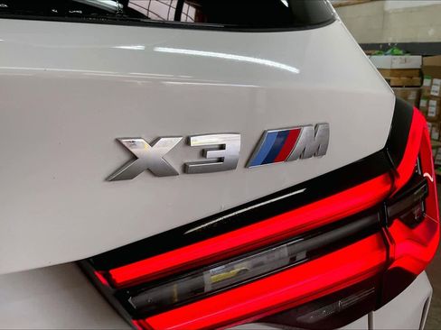 Used 2022 BMW X3 M image 11