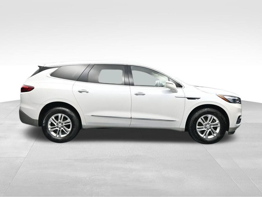 Used 2018 Buick Enclave Essence AWD/4WD image 6