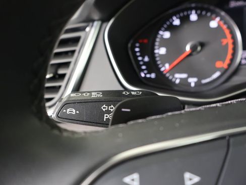 Used 2023 Audi Q5 2.0T Premium w/ Convenience Package image 29