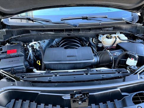 Used 2024 Cadillac Escalade Sport w/ LPO, ONYX Package image 31