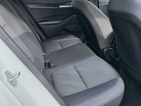 Used 2024 Kia Seltos LX AWD/4WD image 30