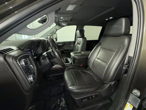 Used 2022 GMC Sierra 3500 Denali AWD/4WD image 13