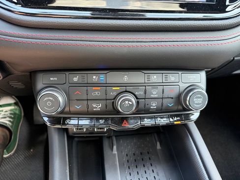 Used 2026 Dodge Durango GT AWD/4WD image 32