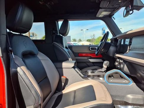 Certified 2023 Ford Bronco Wildtrak image 20