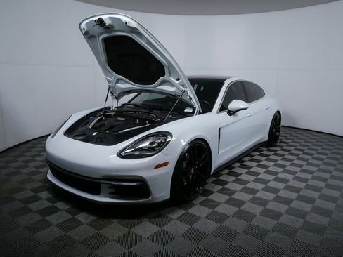 Used 2017 Porsche Panamera 4S image 33