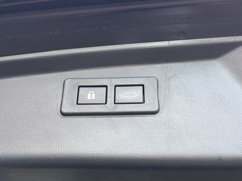 Used 2024 Subaru Outback Limited AWD/4WD image 9