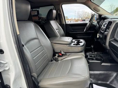 Used 2018 RAM 3500 Tradesman w/ Chrome Appearance Group image 15