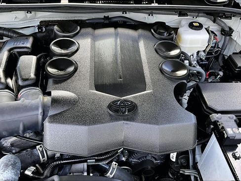 Certified 2023 Toyota 4Runner TRD Off-Road Premium w/ Moonroof Package image 32