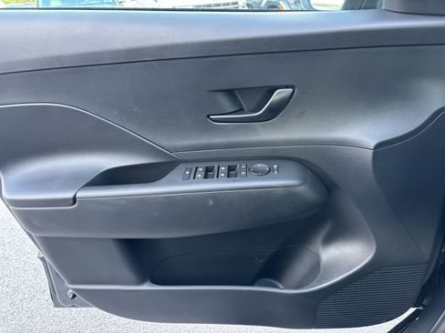 New 2026 Hyundai Kona SE image 10