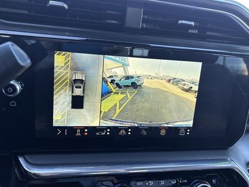 Used 2025 GMC Sierra 2500 Denali Ultimate image 37