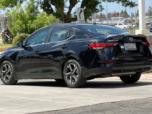 Used 2025 Nissan Sentra SV FWD image 7
