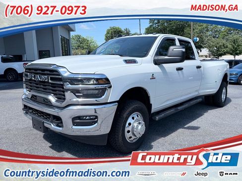 Used 2025 RAM 3500 Tradesman AWD/4WD image 1