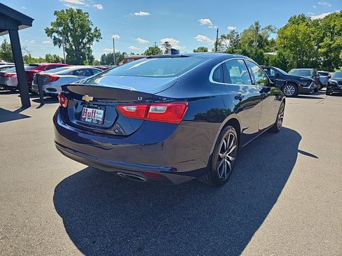 Used 2016 Chevrolet Malibu LT FWD image 3