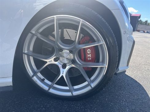 Used 2021 Volkswagen GTI Autobahn FWD image 4