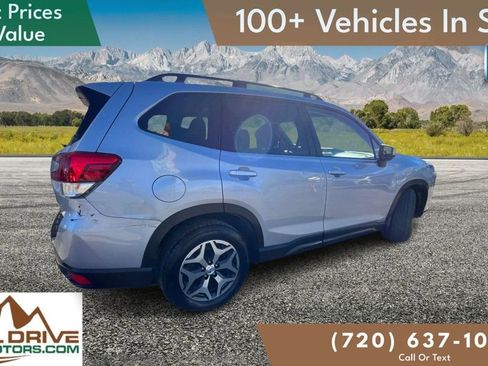 Used 2023 Subaru Forester Premium image 5
