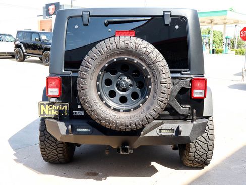 Used 2017 Jeep Wrangler Unlimited Sport w/ Quick Order Package 24S AWD/4WD image 14