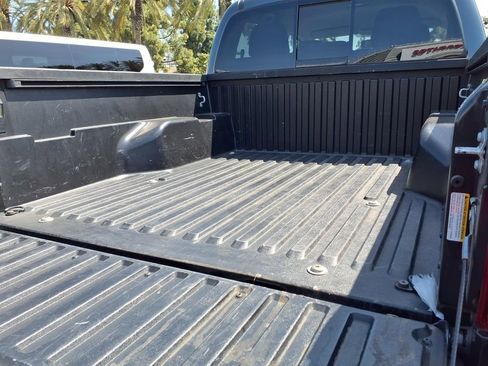 Used 2022 Toyota Tacoma SR5 RWD image 24
