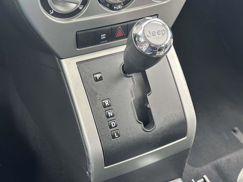 Used 2007 Jeep Compass Sport image 26