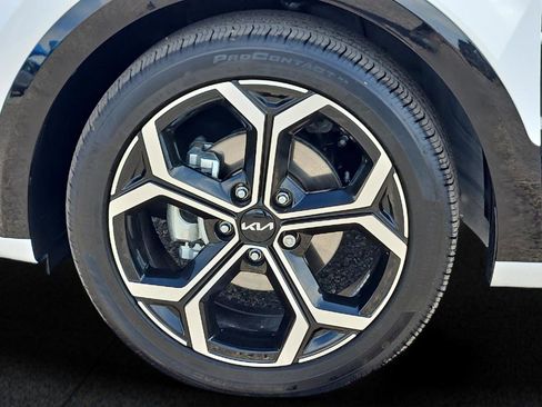 Used 2025 Kia Niro SX Touring image 20