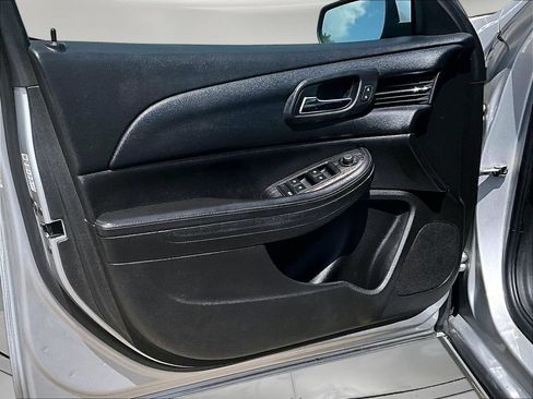 Used 2014 Chevrolet Malibu LT FWD image 23