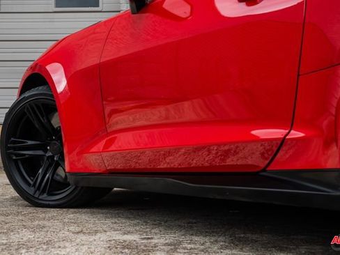 Used 2020 Chevrolet Camaro ZL1 RWD image 29