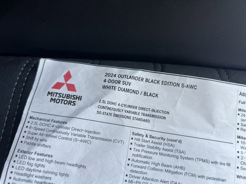 Used 2024 Mitsubishi Outlander SE Black Edition AWD/4WD image 28