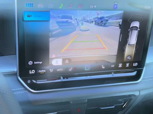 New 2026 Volkswagen Tiguan SE R-Line FWD image 7