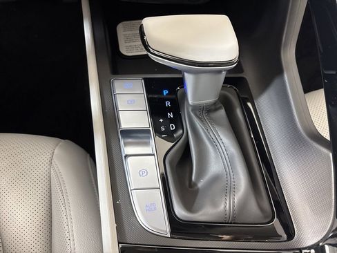 New 2026 Hyundai Elantra Limited image 28