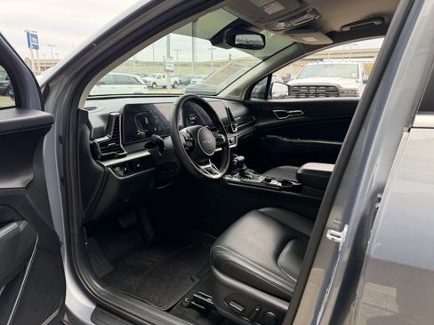 Used 2023 Kia Sportage EX image 27