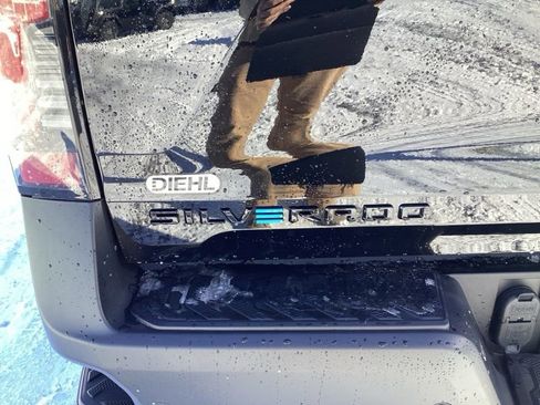 New 2026 Chevrolet Silverado EV Trail Boss AWD/4WD image 10