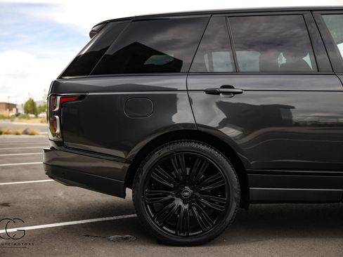 Used 2022 Land Rover Range Rover P525 Westminster Edition AWD/4WD image 14