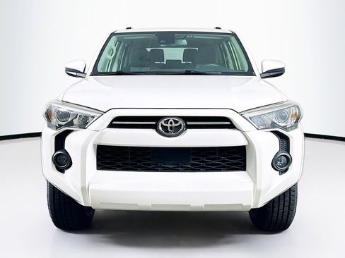 Used 2020 Toyota 4Runner SR5 RWD image 2