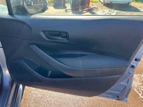 Used 2023 Toyota Corolla LE FWD image 17