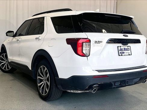 Used 2023 Ford Explorer ST-Line w/ Class IV Trailer Tow Package RWD image 5