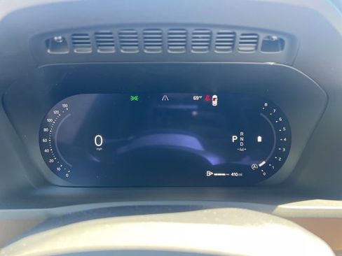 New 2026 Volvo XC90 B5 Plus w/ Protection Package AWD/4WD image 32